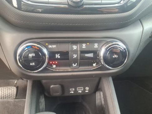 Used 2023 Chevrolet TrailBlazer LT w/ Convenience Package AWD/4WD image 20