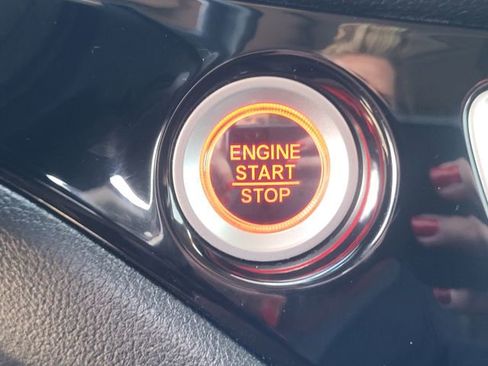 Used 2019 Honda Pilot Touring image 26