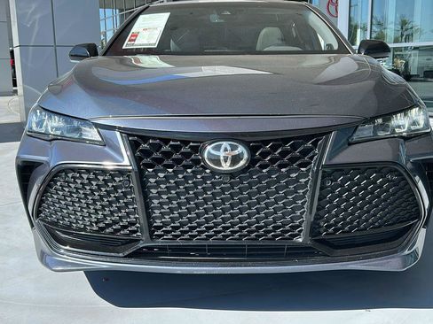 Used 2020 Toyota Avalon XSE w/ Carpet Mat Package image 2