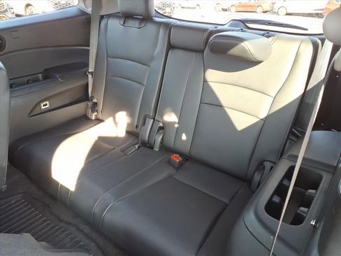 Used 2019 Honda Pilot Touring image 32