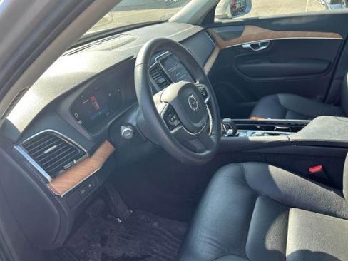 Used 2024 Volvo XC90 T8 Plus w/ Protection Package Premier image 5