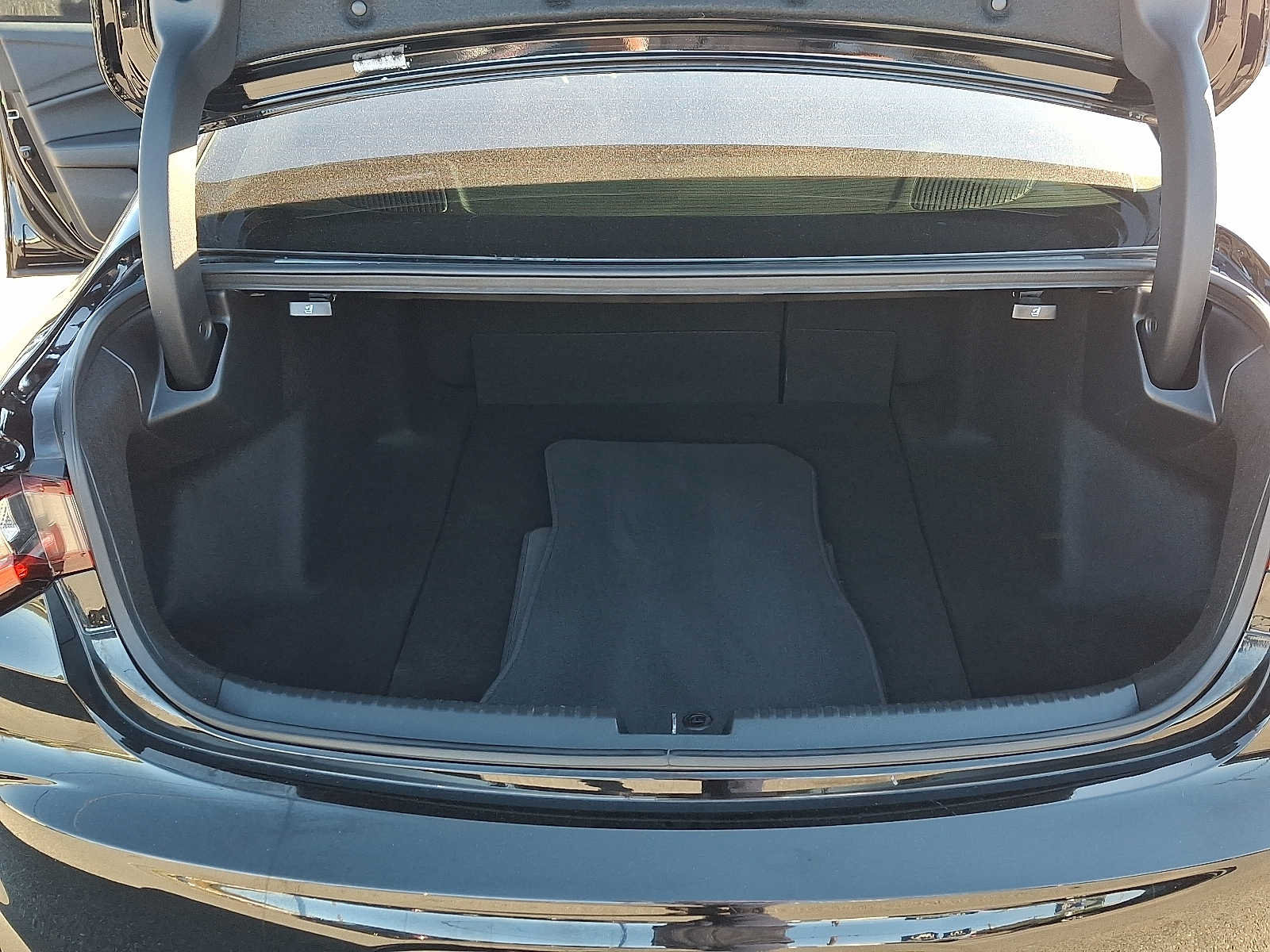 Used 2023 Acura TLX FWD image 28
