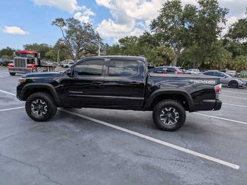 Used 2022 Toyota Tacoma TRD Off-Road w/ Technology Package AWD/4WD image 7