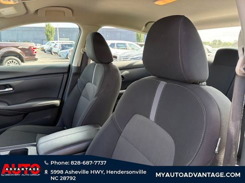 Used 2025 Nissan Sentra SV FWD image 11