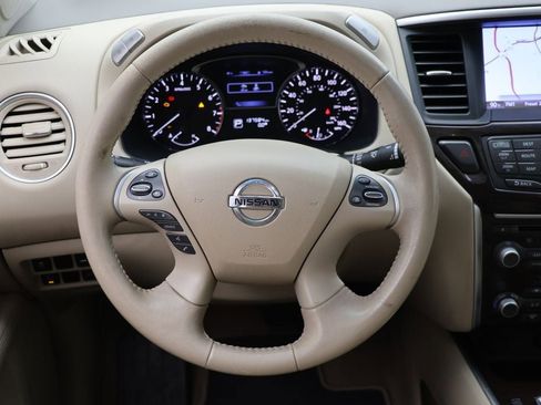 Used 2015 Nissan Pathfinder SL w/ SL Premium Package image 16