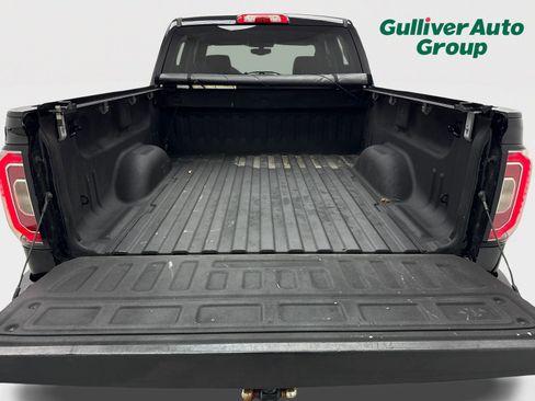 Used 2018 GMC Sierra 1500 SLT w/ SLT Premium Package RWD image 49