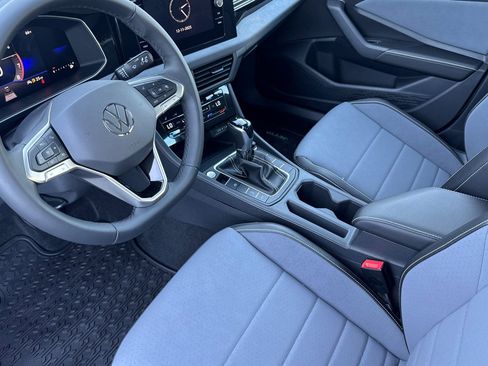 New 2026 Volkswagen Jetta SE image 9