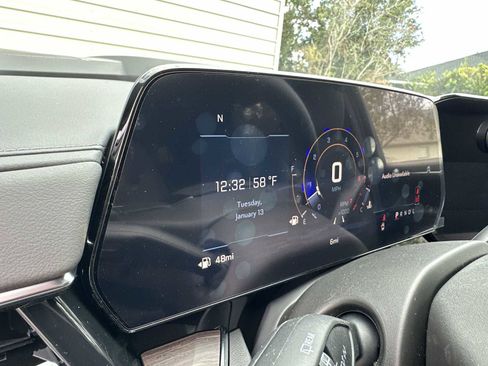 New 2026 Chevrolet Suburban LS image 24