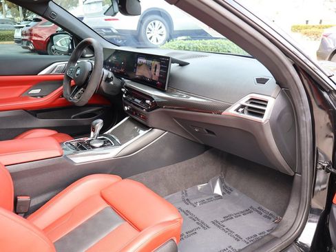 Used 2025 BMW M4 xDrive Competition w/ Executive Package image 34