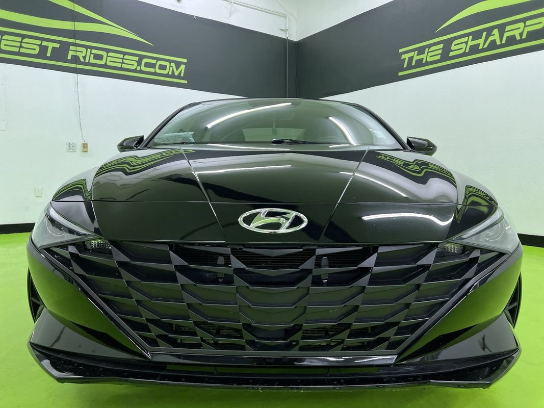 Used 2023 Hyundai Elantra SEL w/ Convenience Package FWD image 3