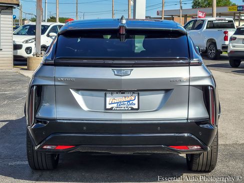 Used 2024 Cadillac Lyriq Tech w/ LPO, Floor Liner Package AWD/4WD image 4