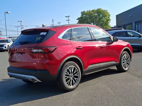 New 2025 Ford Escape SE w/ PHEV Premium Package FWD image 14