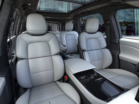 New 2026 Lincoln Aviator Black Label w/ Dynamic Handling Package AWD/4WD image 10