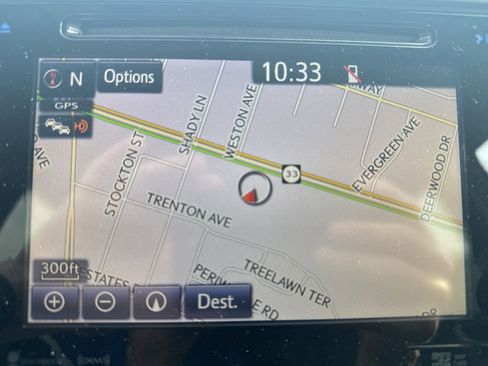 Used 2016 Toyota Tacoma TRD Sport w/ Towing Package image 10