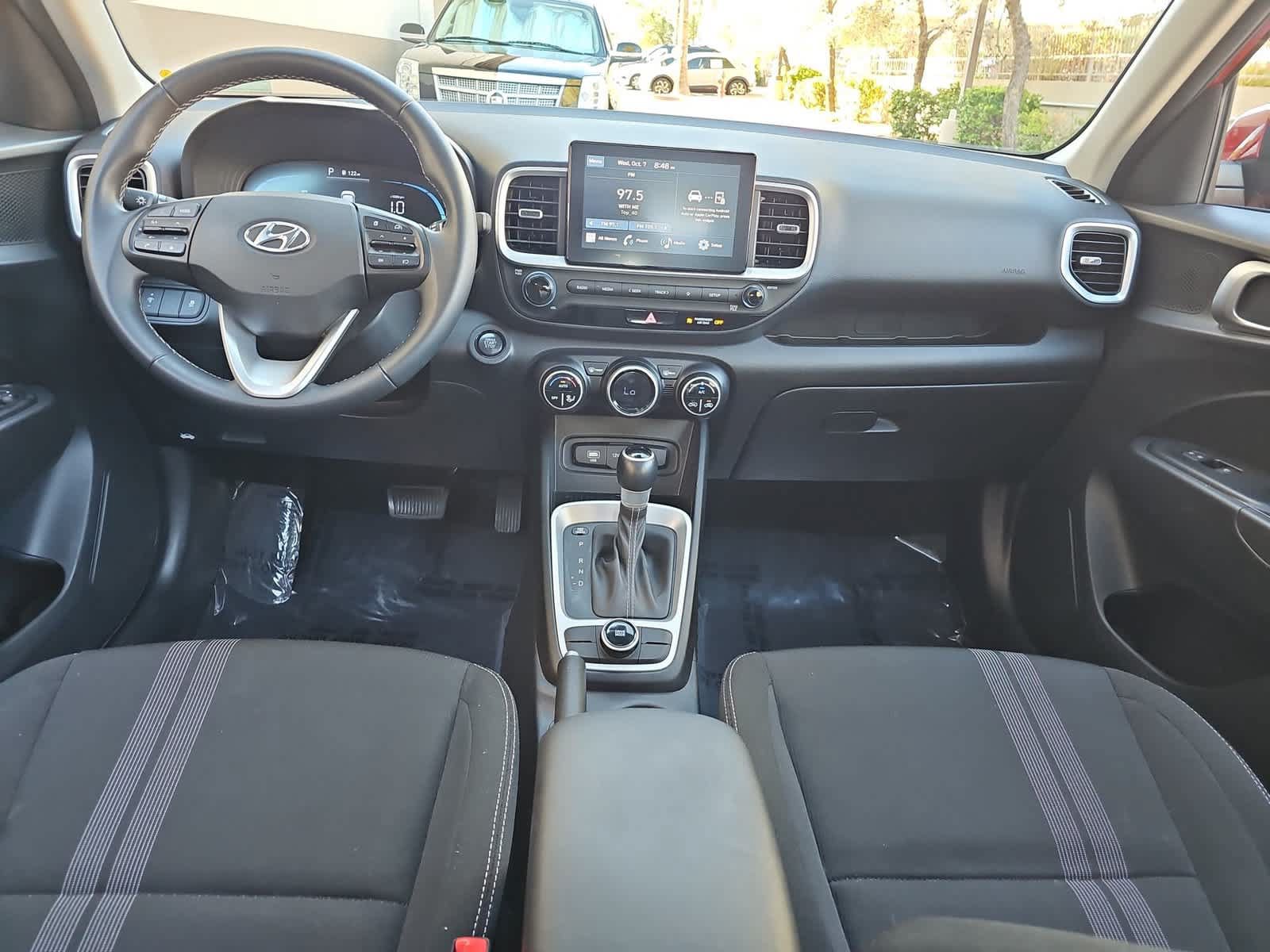 Certified 2024 Hyundai Venue SEL FWD image 14