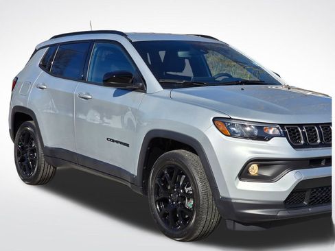 New 2026 Jeep Compass Latitude image 41