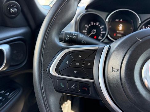 Used 2018 FIAT 500L Pop w/ Popular Equipment Group FWD image 11