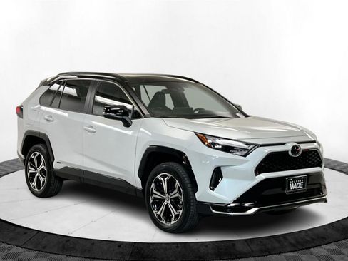 Certified 2025 Toyota RAV4 XSE image 7