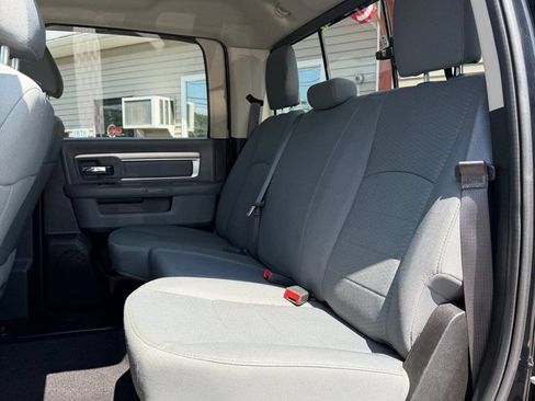 Used 2020 RAM 1500 Classic SLT AWD/4WD image 11
