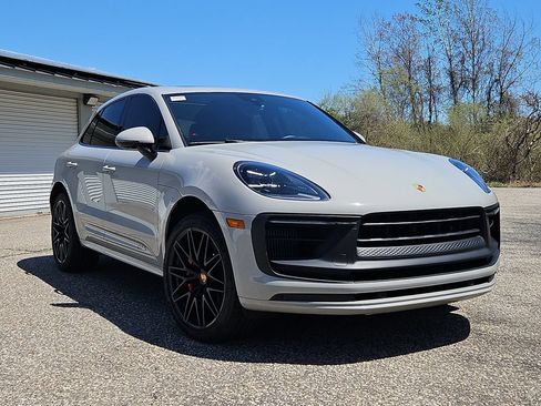 Certified 2022 Porsche Macan GTS AWD/4WD image 9