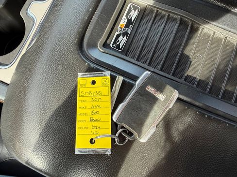 Used 2017 GMC Sierra 1500 Denali image 18
