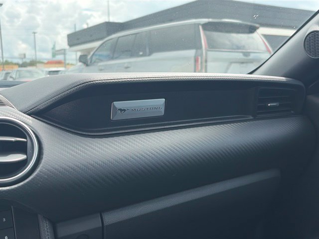 Used 2019 Ford Mustang Coupe RWD image 12
