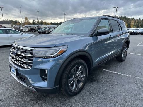 New 2026 Ford Explorer Active w/ Active Comfort Package image 7