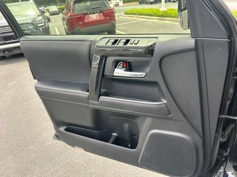 Used 2023 Toyota 4Runner TRD Off-Road Premium w/ Moonroof Package AWD/4WD image 29