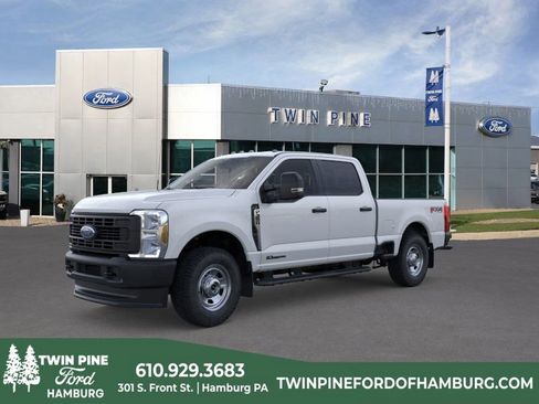 New 2025 Ford F350 XL w/ FX4 Off-Road Package AWD/4WD image 1