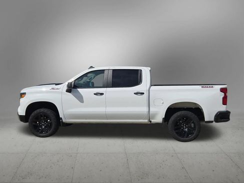 Used 2025 Chevrolet Silverado 1500 Custom Trail Boss AWD/4WD image 3