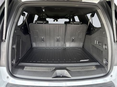 New 2026 GMC Yukon XL Denali w/ Sun & Power Step Package RWD image 34