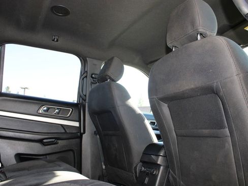 Used 2017 Ford Explorer XLT w/ Equipment Group 201A image 24