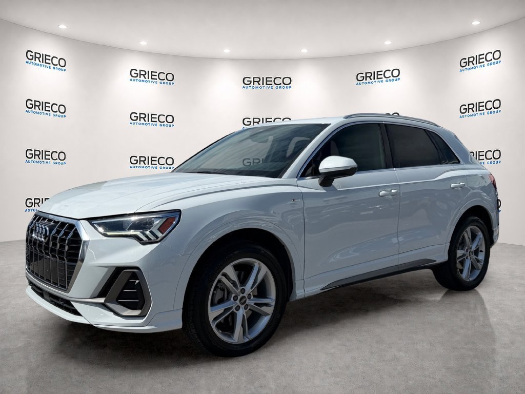 Used 2021 Audi Q3 2.0T Premium Plus w/ Premium Plus Package AWD/4WD image 3