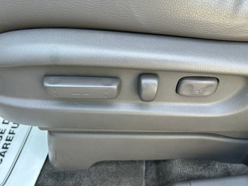 Used 2014 Honda Odyssey EX-L image 19