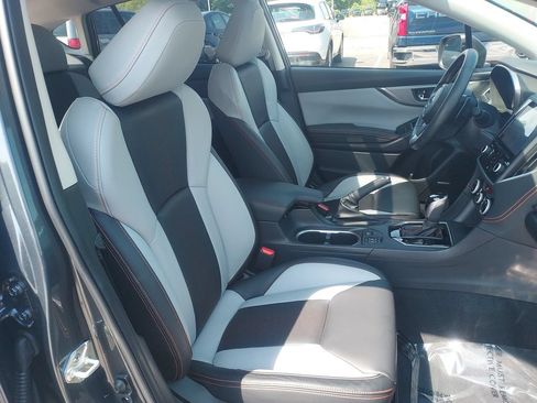 Used 2022 Subaru Crosstrek 2.5i Limited w/ Moonroof Package 2 AWD/4WD image 32