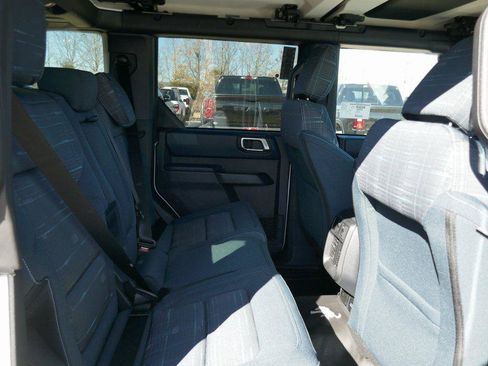 New 2026 Ford Bronco Heritage Edition AWD/4WD image 12