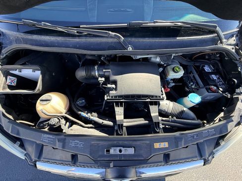 Used 2013 Mercedes-Benz Sprinter 2500 image 3