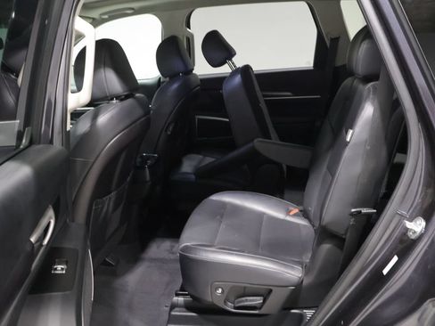 Used 2025 Kia Telluride S AWD/4WD image 16