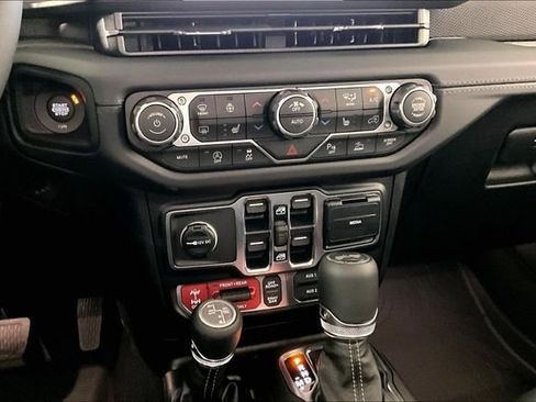 New 2026 Jeep Wrangler Unlimited Rubicon AWD/4WD image 6