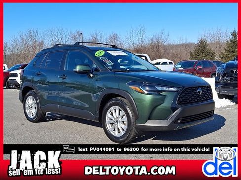 Certified 2023 Toyota Corolla Cross LE image 1