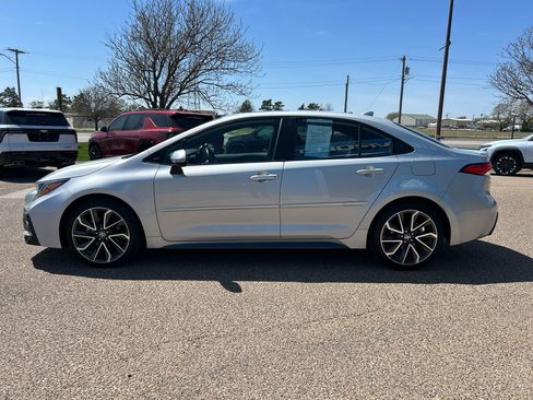 Used 2022 Toyota Corolla SE w/ SE Premium Package image 26