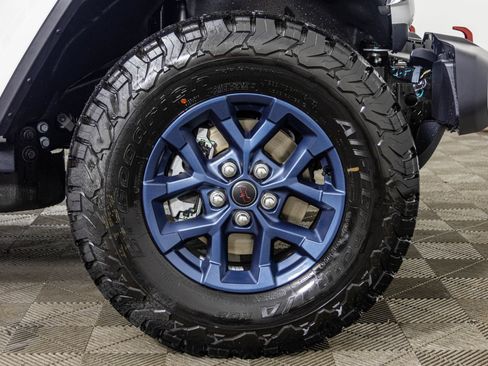 New 2026 Jeep Wrangler Unlimited Sport w/ Dual Top Group AWD/4WD image 40