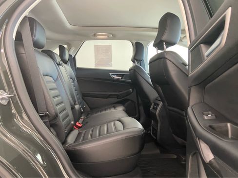 Used 2024 Ford Edge SEL image 16