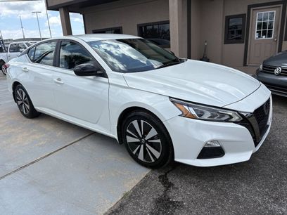 Used 2022 Nissan Altima 2.5 SR
