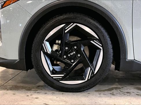 Used 2025 Kia K4 EX image 7