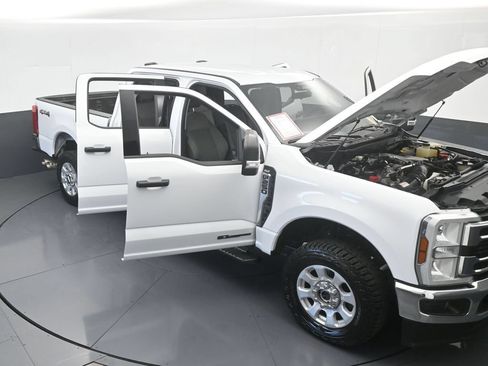Used 2024 Ford F250 XLT AWD/4WD image 69