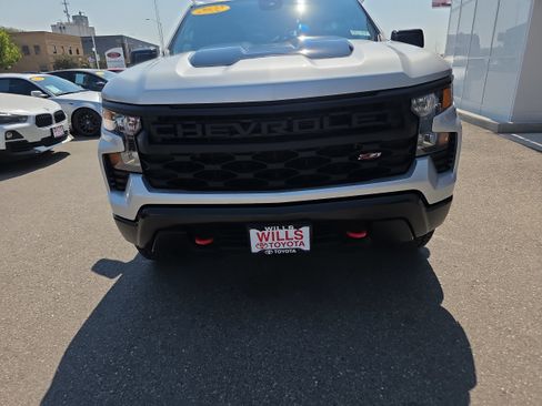 Used 2022 Chevrolet Silverado 1500 Custom Trail Boss AWD/4WD image 5