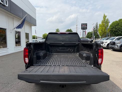 Certified 2023 GMC Sierra 1500 Elevation AWD/4WD image 9