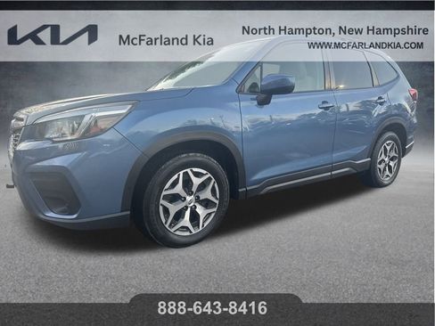 Used 2020 Subaru Forester Premium image 1