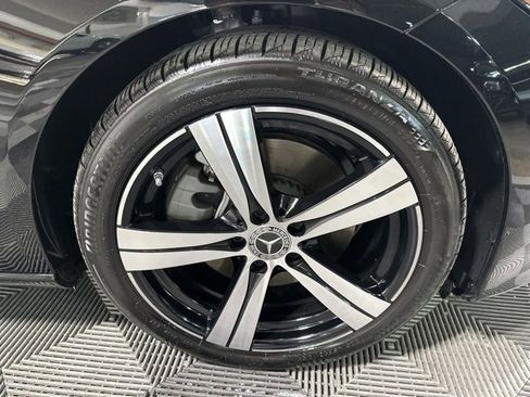 Used 2025 Mercedes-Benz C 300 C 300 image 9